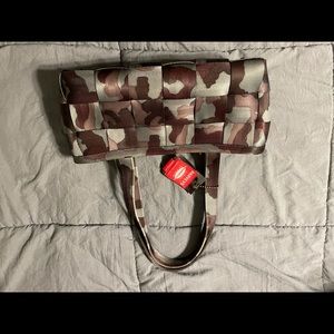 Harvey’s Seatbelt Bag olive green camo shoulder bag. Never used.